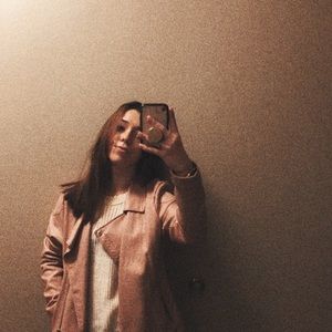 Meet your Posher, Lauren